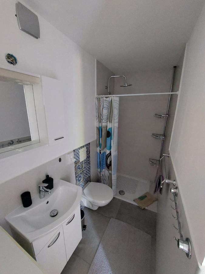 Apartman Sunset Plomin Eksteriør billede