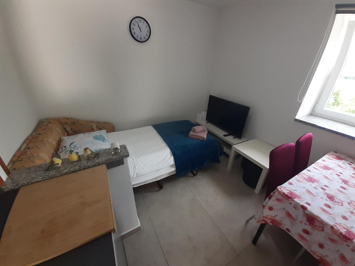 Apartman Sunset Plomin Eksteriør billede