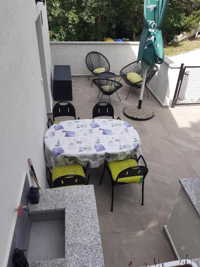 Apartman Sunset Plomin Eksteriør billede