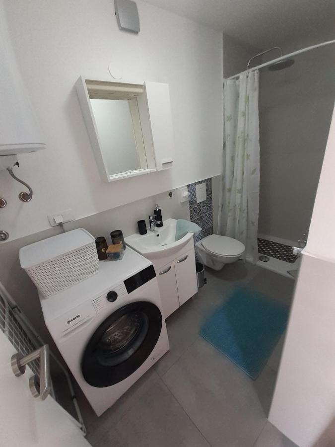 Apartman Sunset Plomin Eksteriør billede